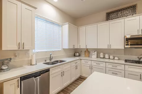 43824 Catsue Pl, Lancaster, CA 93536 photo 11