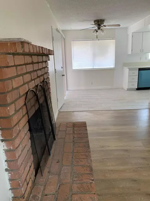 40986 E 166th St, Lancaster, CA 93535 photo 3