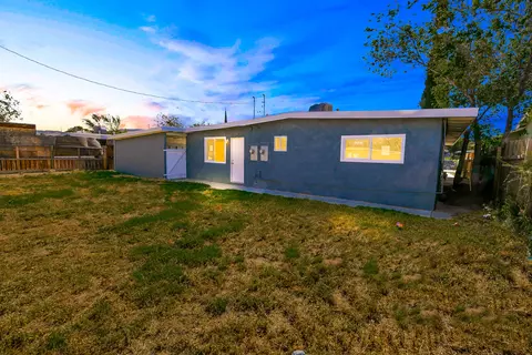 38928 9th St E, Palmdale, CA 93550 photo 2