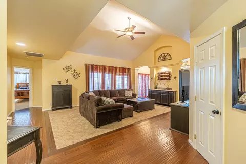 27401 Kelso Ct, Tehachapi, CA 93561 photo 19