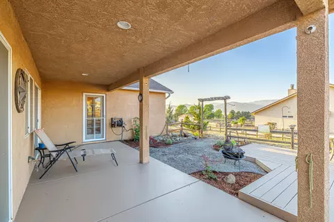 27401 Kelso Ct, Tehachapi, CA 93561 photo 10