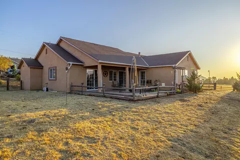 27401 Kelso Ct, Tehachapi, CA 93561 photo 11