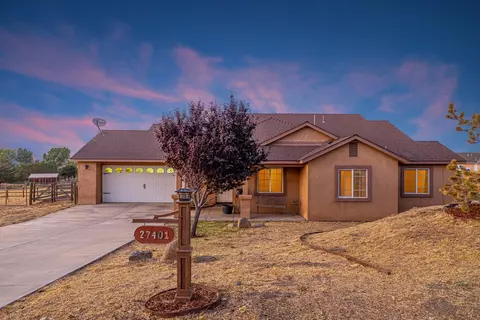 27401 Kelso Ct, Tehachapi, CA 93561 photo 1