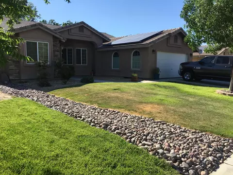 43135 Ruth Ln, Lancaster, CA 93536 photo 4