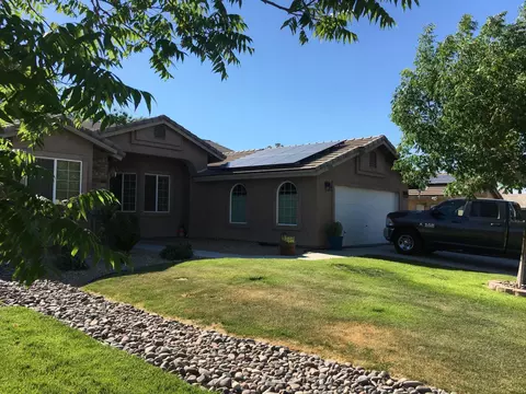 43135 Ruth Ln, Lancaster, CA 93536 photo 1