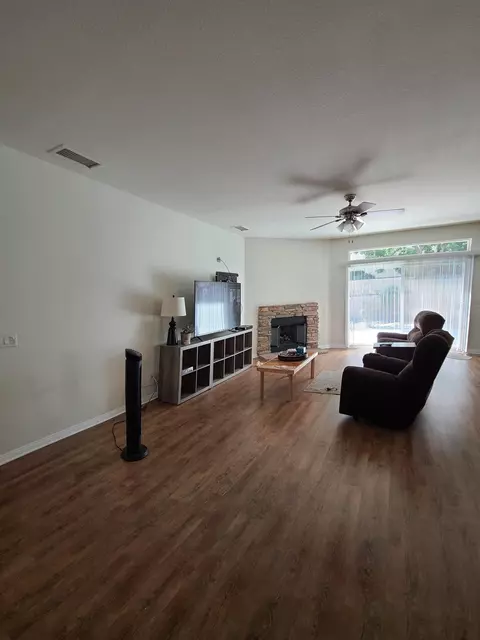 43135 Ruth Ln, Lancaster, CA 93536 photo 11