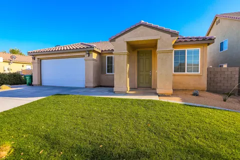 1714 Imperial St, Lancaster, CA 93534 photo 1