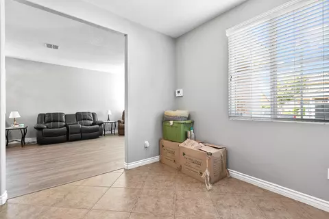 1714 Imperial St, Lancaster, CA 93534 photo 5