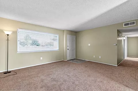 2528 Dixie St, Rosamond, CA 93560 photo 10