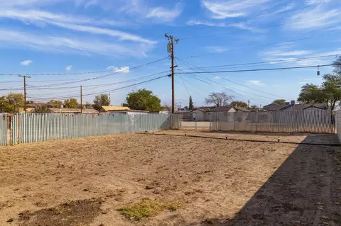 2528 Dixie St, Rosamond, CA 93560 photo 19