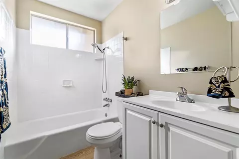 2528 Dixie St, Rosamond, CA 93560 photo 6
