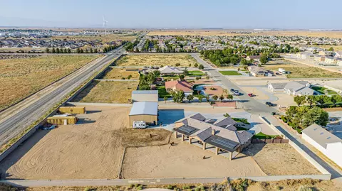 43901 Appaloosa Dr, Lancaster, CA 93536 photo 51