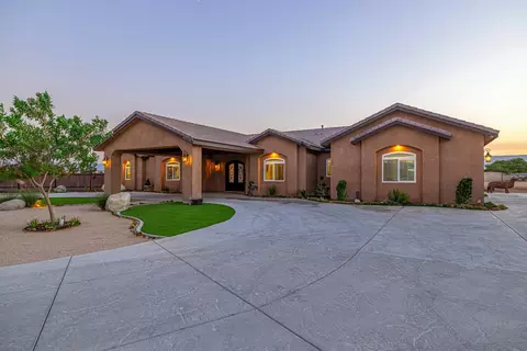 43901 Appaloosa Dr, Lancaster, CA 93536 photo 3