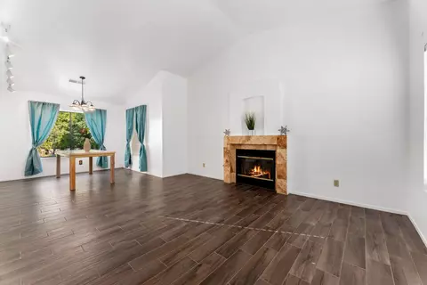44232 Halcom Ave, Lancaster, CA 93536 photo 5