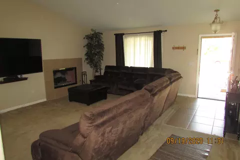 2916 E Avenue Q4, Palmdale, CA 93550 photo 7