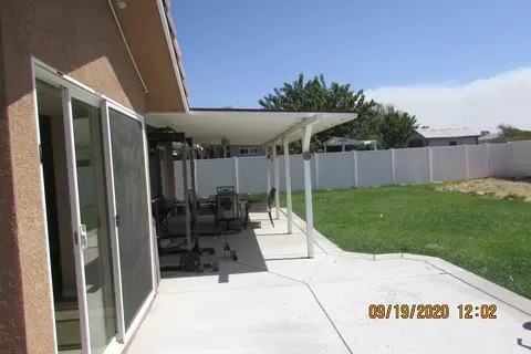2916 E Avenue Q4, Palmdale, CA 93550 photo 29