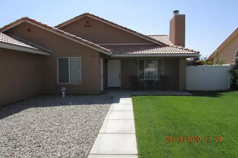 2916 E Avenue Q4, Palmdale, CA 93550 photo 6