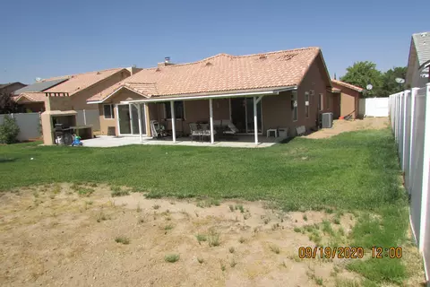2916 E Avenue Q4, Palmdale, CA 93550 photo 25