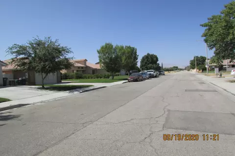 2916 E Avenue Q4, Palmdale, CA 93550 photo 4
