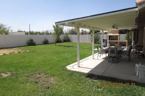 2916 E Avenue Q4, Palmdale, CA 93550 photo 27