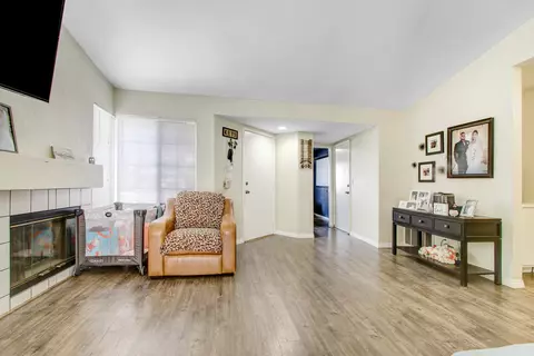 2268 Cimmaron St, Lancaster, CA 93535 photo 4