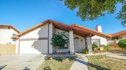 37032 Erick Ct, Palmdale, CA 93550 photo 5