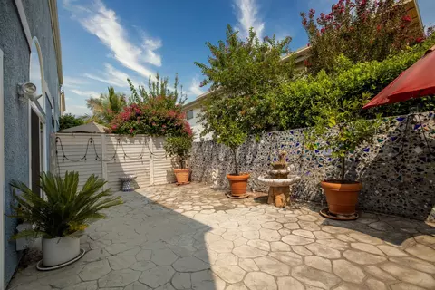 7332 Laura Ln, Reseda, CA 91335 photo 24