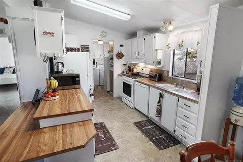 5651 W Ave M 2, Lancaster, CA 93536 photo 7