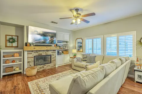 4714 Spice St, Lancaster, CA 93536 photo 9