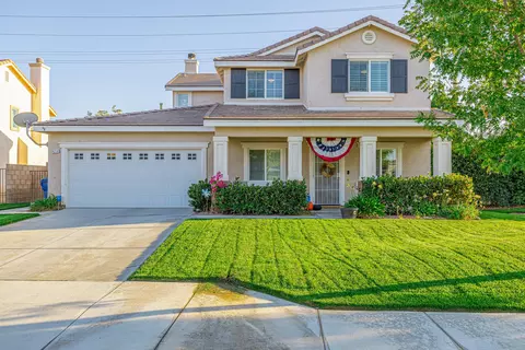 4714 Spice St, Lancaster, CA 93536 photo 1