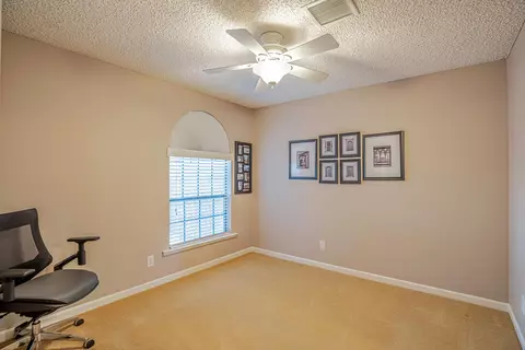 43749 Mona St, Lancaster, CA 93535 photo 11