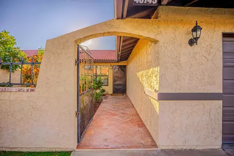 43749 Mona St, Lancaster, CA 93535 photo 3