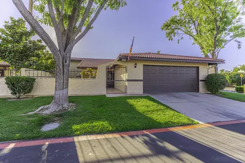 43749 Mona St, Lancaster, CA 93535 photo 1