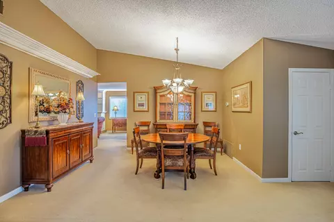 43749 Mona St, Lancaster, CA 93535 photo 8