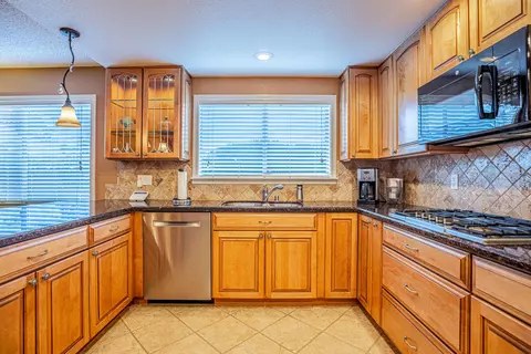 43749 Mona St, Lancaster, CA 93535 photo 23