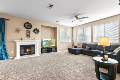 43829 Chaparral Dr, Lancaster, CA 93536 photo 6
