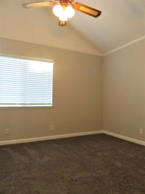 6004 Caleche Rd, Lancaster, CA 93536 photo 13