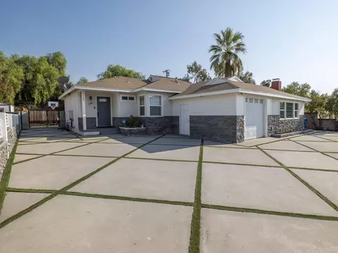 13344 Eustace St, Pacoima, CA 91331 photo 8