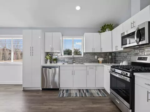 10330 E Avenue S8, Littlerock, CA 93543 photo 4