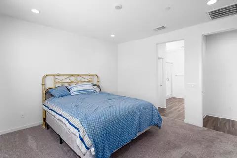 45030 Marbella St, Lancaster, CA 93536 photo 9