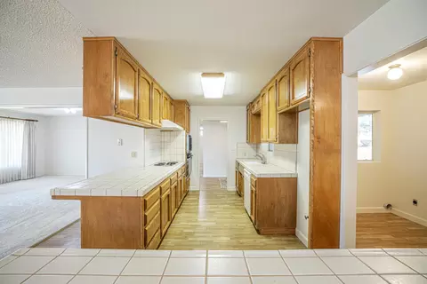 21600 Sunnybrook Dr, Tehachapi, CA 93561 photo 8