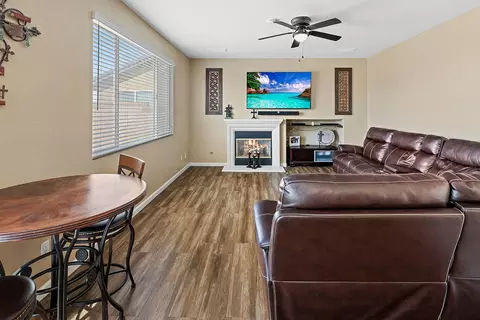 43933 Freer Way, Lancaster, CA 93536 photo 10