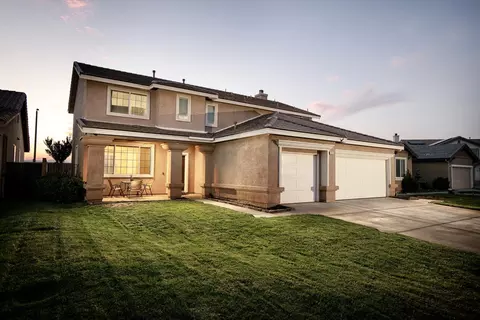 43933 Freer Way, Lancaster, CA 93536 photo 2