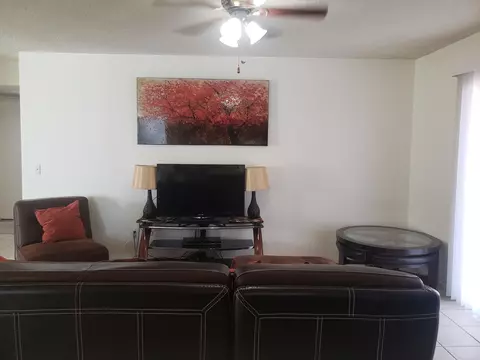 45002 E 8th St, Lancaster, CA 93535 photo 9