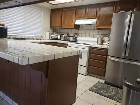 45002 E 8th St, Lancaster, CA 93535 photo 6