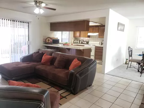 45002 E 8th St, Lancaster, CA 93535 photo 5