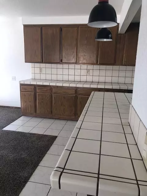 1226 Pasteur Dr, Lancaster, CA 93535 photo 8