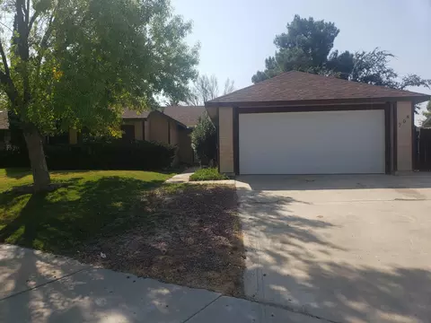 708 Trixis Ave, Lancaster, CA 93534 photo 1