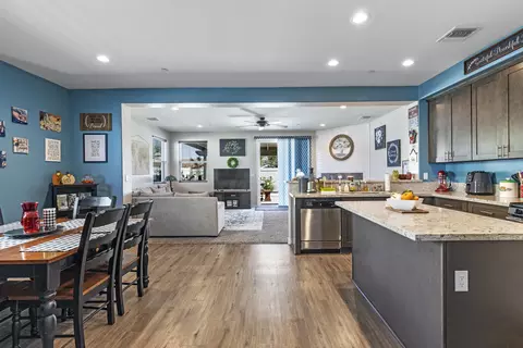 1323 Clasico Dr, Tehachapi, CA 93561 photo 11