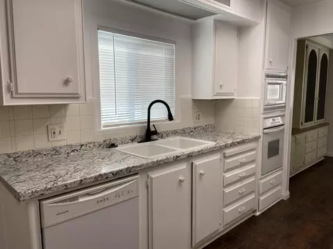2545 I Ave E #32, Lancaster, CA 93535 photo 2